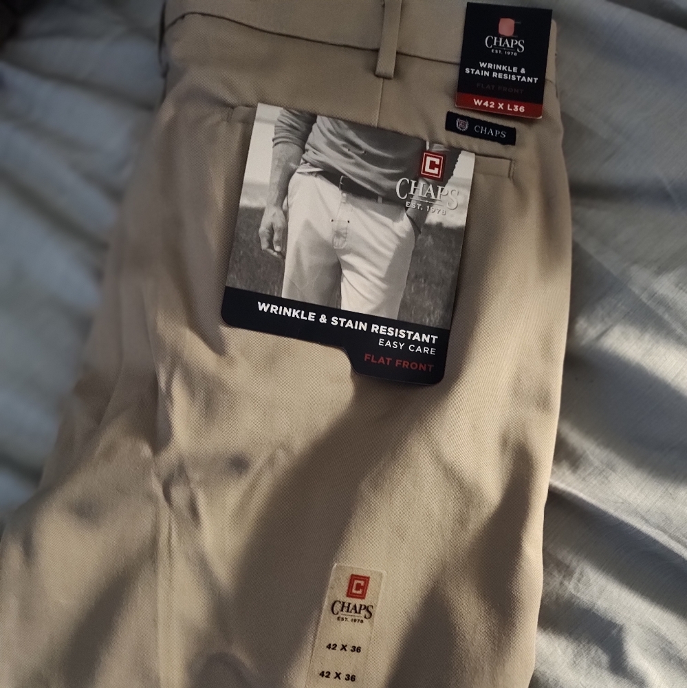 Chaps Men's Flat Front Pants - Tan